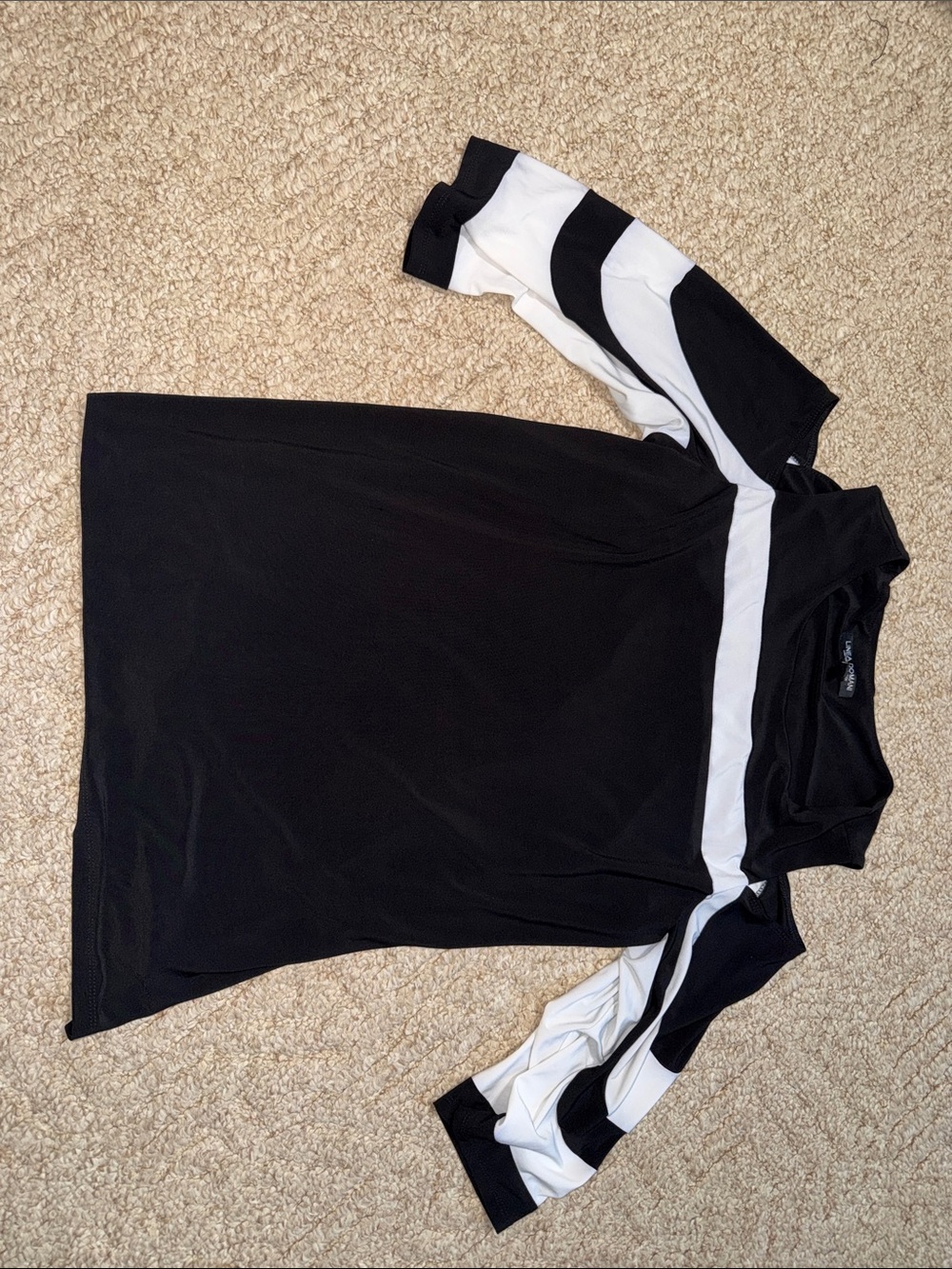 Black and White Contrast Stripe Short Sleeve Tee